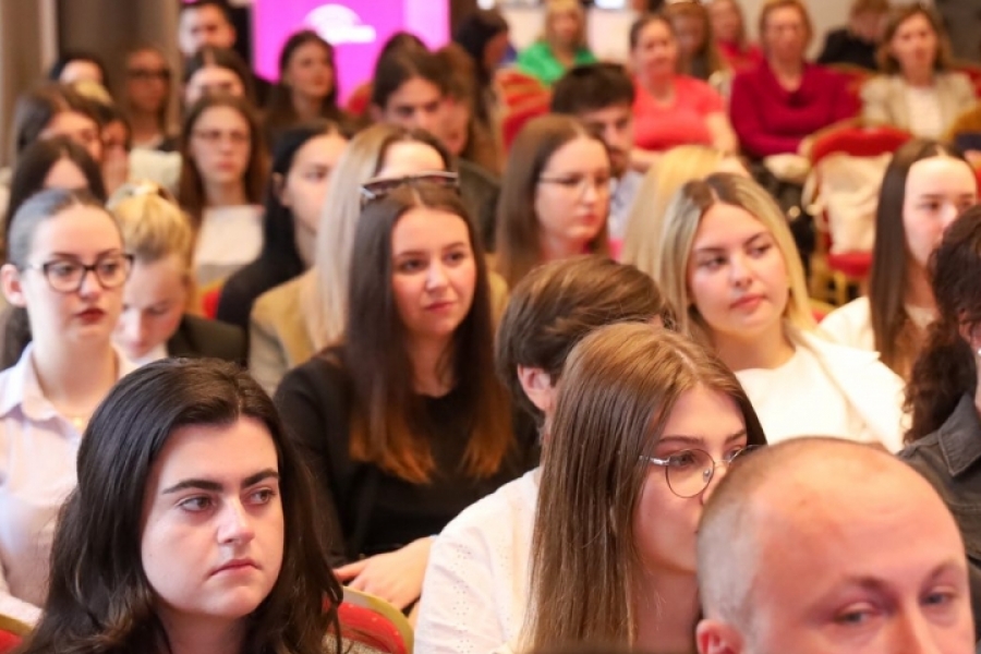 Izvještaj o održanom Kongresu „Suvremene spoznaje o dojenju“